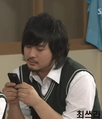 texting, 10 ways to stay Focused during Lectures